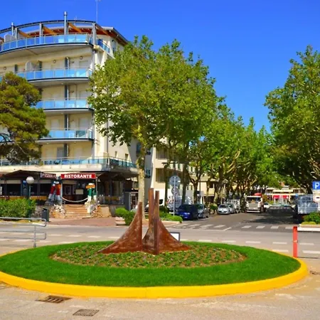 Lignano Flat With Balcony Lejlighed Lignano Sabbiadoro