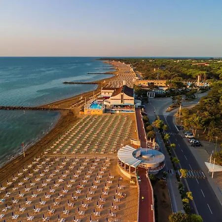 Lignano Flat With Balcony Apartment Lignano Sabbiadoro